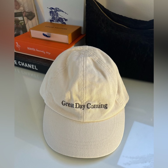 Zara Kids Cream Baseball Cap - Picture 1 of 3